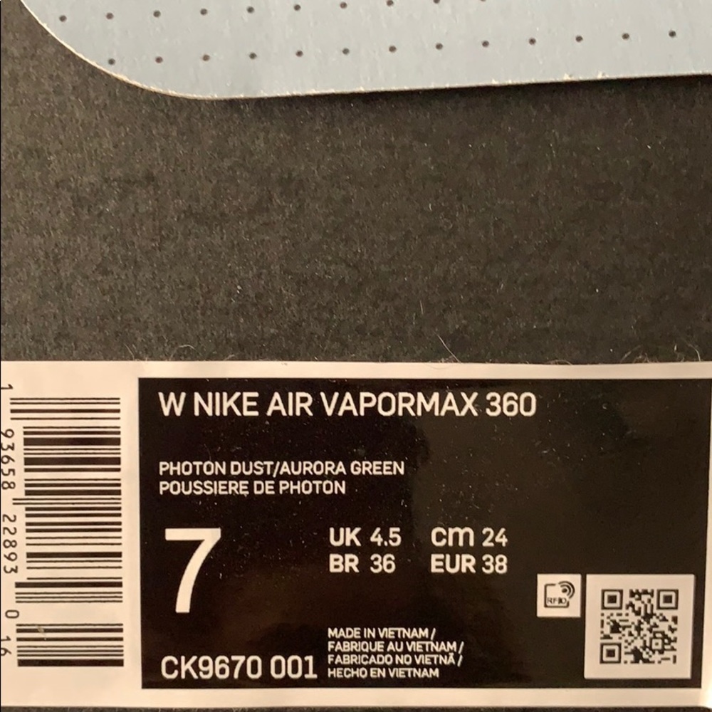 Nike Air Vapormax 360 woman’s size 7